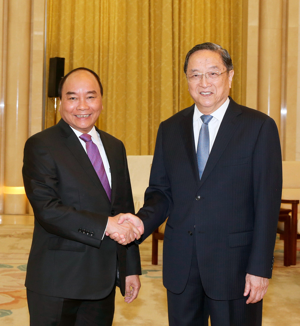  阮春福会见全国政协主席俞正声。（图片来源：越通社）