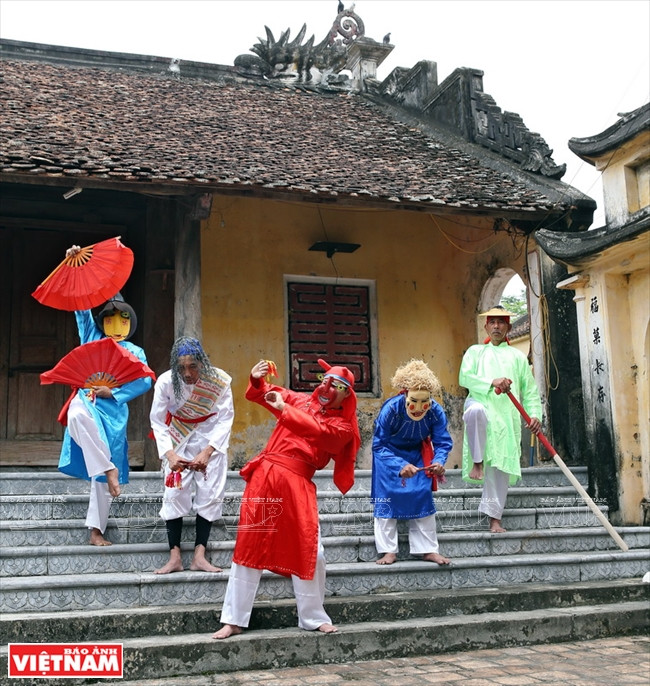 春谱戏的舞蹈姿势。越南画报记者 陈功达 摄