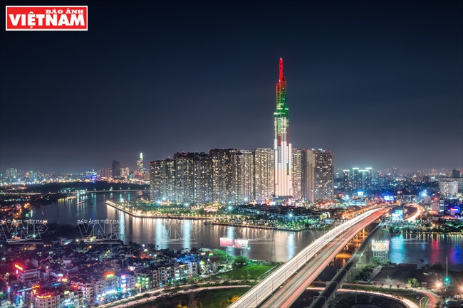 西贡夜景。图自越南画报