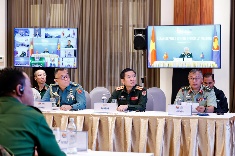 在2020年东盟轮值主席国越南的引领下，东盟在受新冠肺炎疫情严重冲击的背景下取得了诸多成果，而东盟各国的防务合作在其中扮演不可缺少的作用。黄英俊强调，东盟秘书处将继续支持并协助越南国防部高质量完成2020年东盟国防部长会议和东盟国防部长扩大会议主席任期内的剩余任务。图片来源：越通社