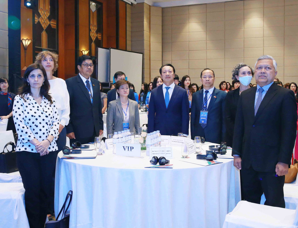 参与会议的国际代表。越通社记者 芳花 摄