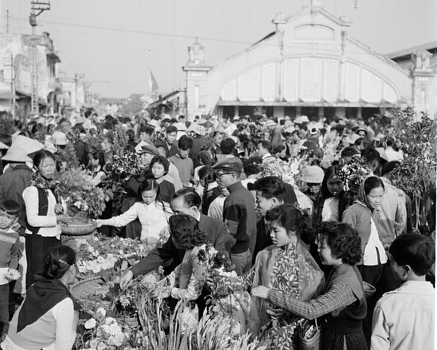 1963年春节花卉市场。越通社资料图