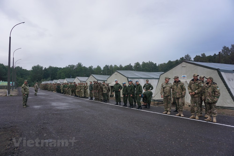 越南人民军狙击赛队在排名榜上位居第二，仅次于东道国白俄罗斯。图片来源：越通社