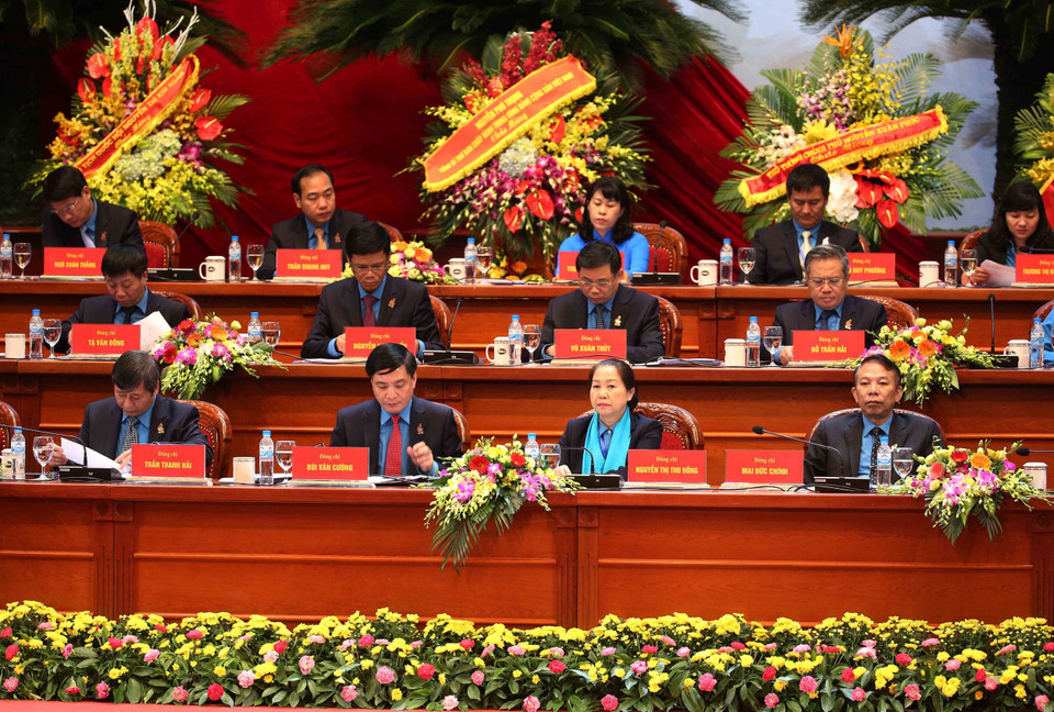 主持大会开幕式的代表。图自越通社