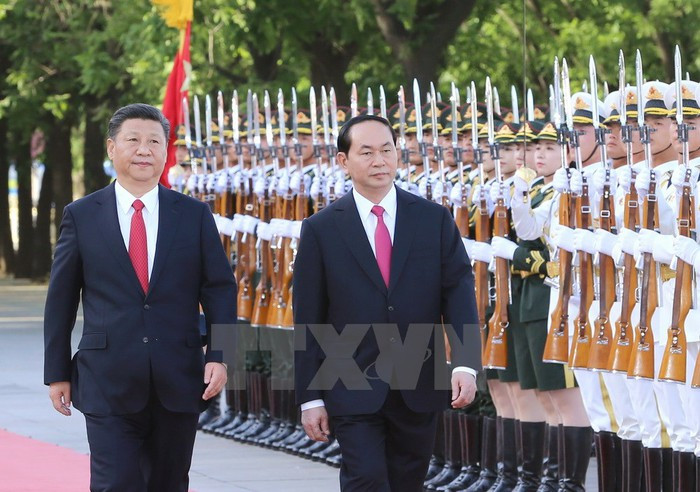 9月21日，中国共产党总书记、国家主席习近平向越共中央总书记致唁电，代表中国党、政府、人民并以个人名义，对越南国家主席陈大光逝世表示最沉痛的哀悼，向其家属致以最深切的慰问。图自越通社