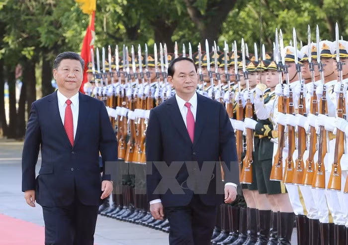 9月21日，中国共产党总书记、国家主席习近平向越共中央总书记致唁电，代表中国党、政府、人民并以个人名义，对越南国家主席陈大光逝世表示最沉痛的哀悼，向其家属致以最深切的慰问。图自越通社