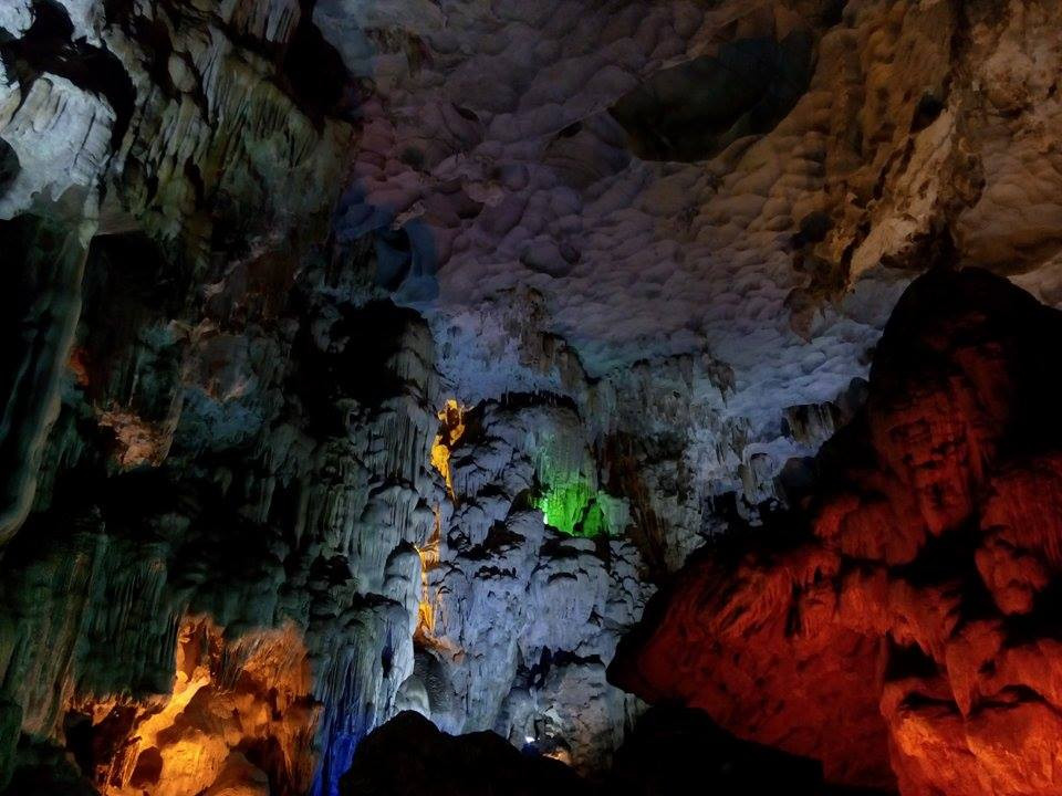 天宫洞是下龙湾不可错过的美景之一（图片来源：越通社）