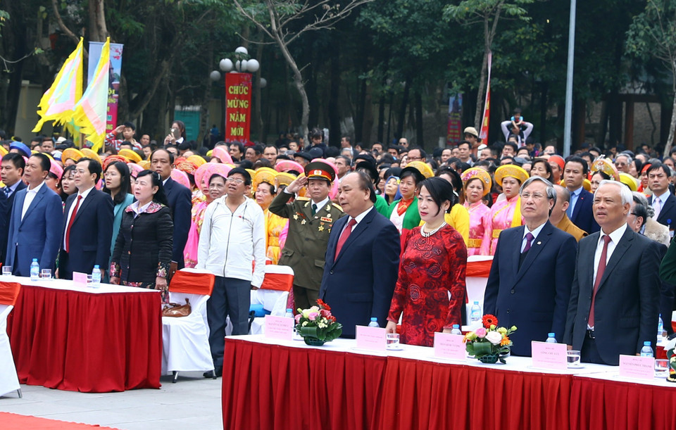 政府总理阮春福出席纪念玉回—栋多大捷229周年的栋多丘庙会。越通社记者 统一 摄