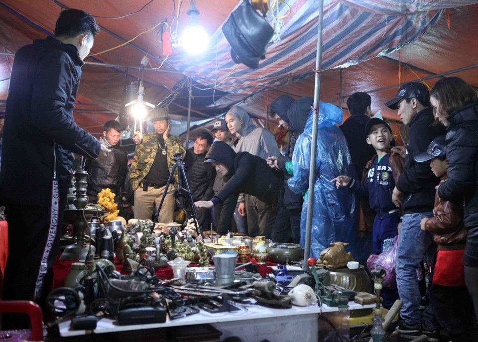 赶旺市也因此成为越南北部平原居民文化生活当中的特色。 越通社记者 贵忠 摄 