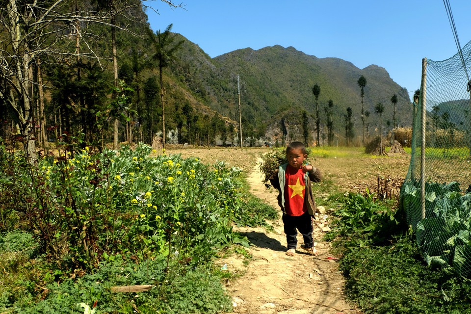 河江省同文县宠拉乡的孩子。越通社记者 祥安 摄。