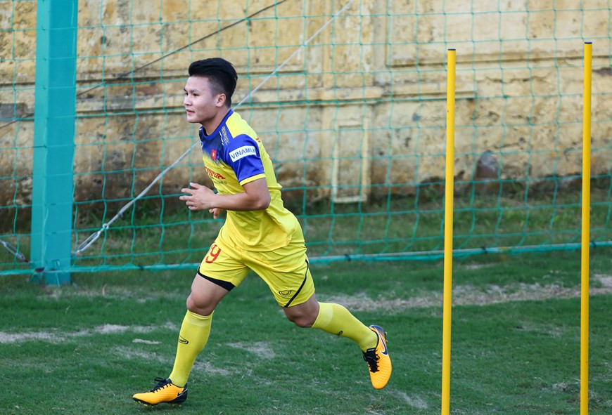 迎战体型高大的阿联酋国家队，越南队可能会采取短距离、快速传球战术。（Vietnam+记者元安 摄）