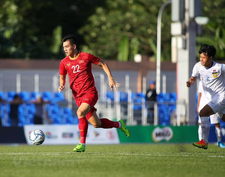 阮进灵球员抓住了机会，为红衫队打开了比分。图自Vietnamplus