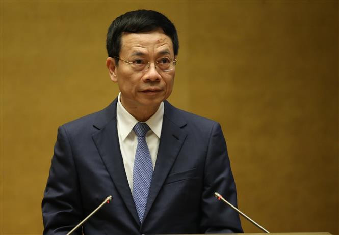 越南通信传媒部部长阮孟雄的问题围绕着媒体管理、新闻媒体、广播、电视等领域的许可管理；网络信息尤其是网媒和社交网的管理工作；报纸上和网络中的广告管理；信息技术应用与政务电子建设等。图自越通社