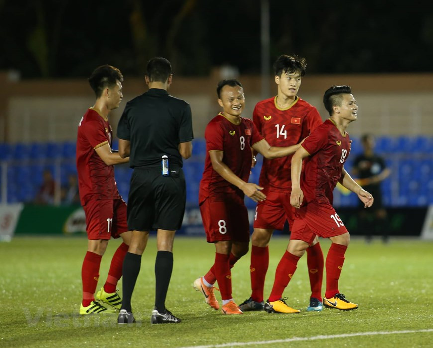 比赛最后的进球来自光海。最终结果，越南队以六比一战胜老挝队。图自Vietnamplus