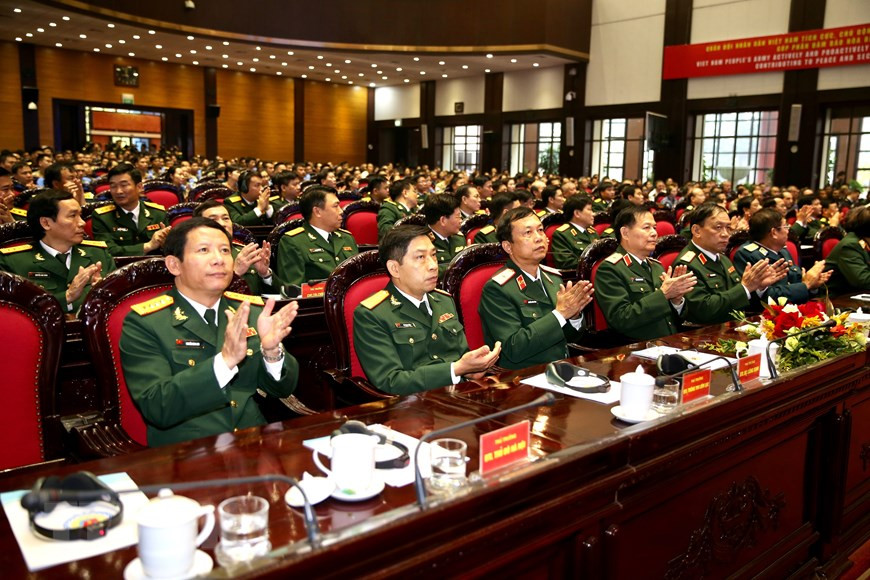 出席仪式的代表们。图自越通社