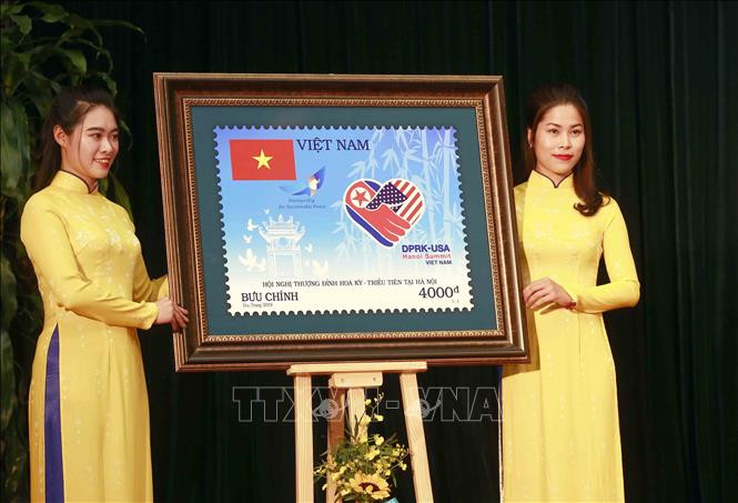 庆祝美朝领导人会晤的特种邮票正式发行。图自越通社