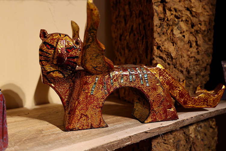 独一无二的老虎浮雕模型。图自越通社