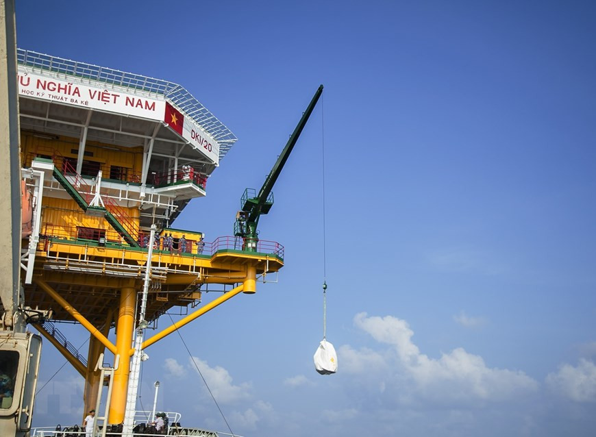 DK1高脚屋最重要的任务是捍卫祖国南边大陆架的主权并确保自然资源开发活动的安全。图自越通社