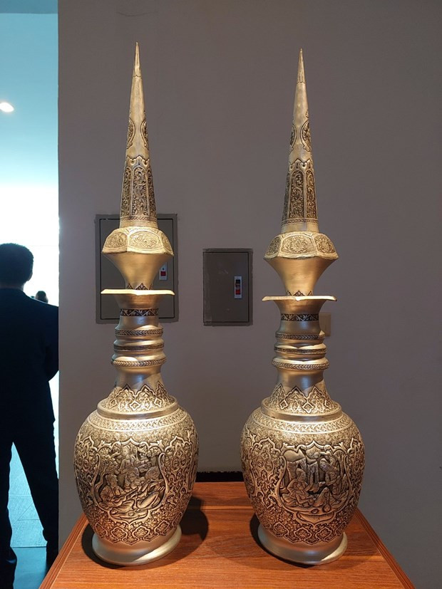 伊朗古时称为波斯，波斯帝国曾是史上第一个横跨亚非欧三洲的帝国。悠久的波斯文明长久以来成为联结东西方文明的纽带。本次展览会，不仅有梦幻的一千零一夜的故事，还有久负盛名的波斯地毯和波斯细密画。这些丰富的文化符号，把伊朗悠久的历史文化呈现给游客，把参观者带入一个充满魅力的伊朗文化游。图自Vietnam+