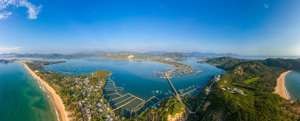 苴蒙潭的美丽风光。图自越通社