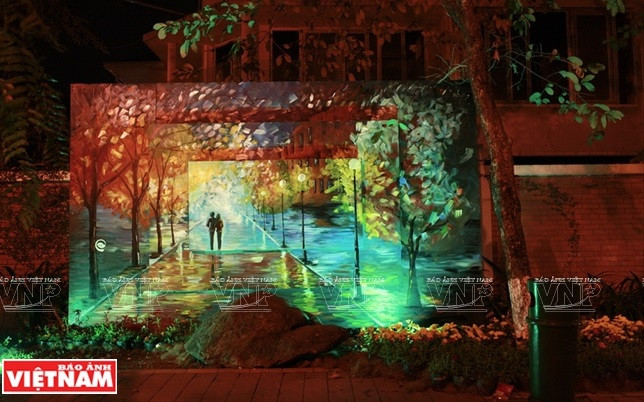 墙绘作品为美化空间做出贡献。图自越通社/越南画报