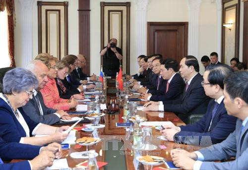 越南国家主席陈大光会见俄罗斯联邦委员会主席马特维延科。