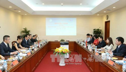 会谈全景。（图片来源：越通社）