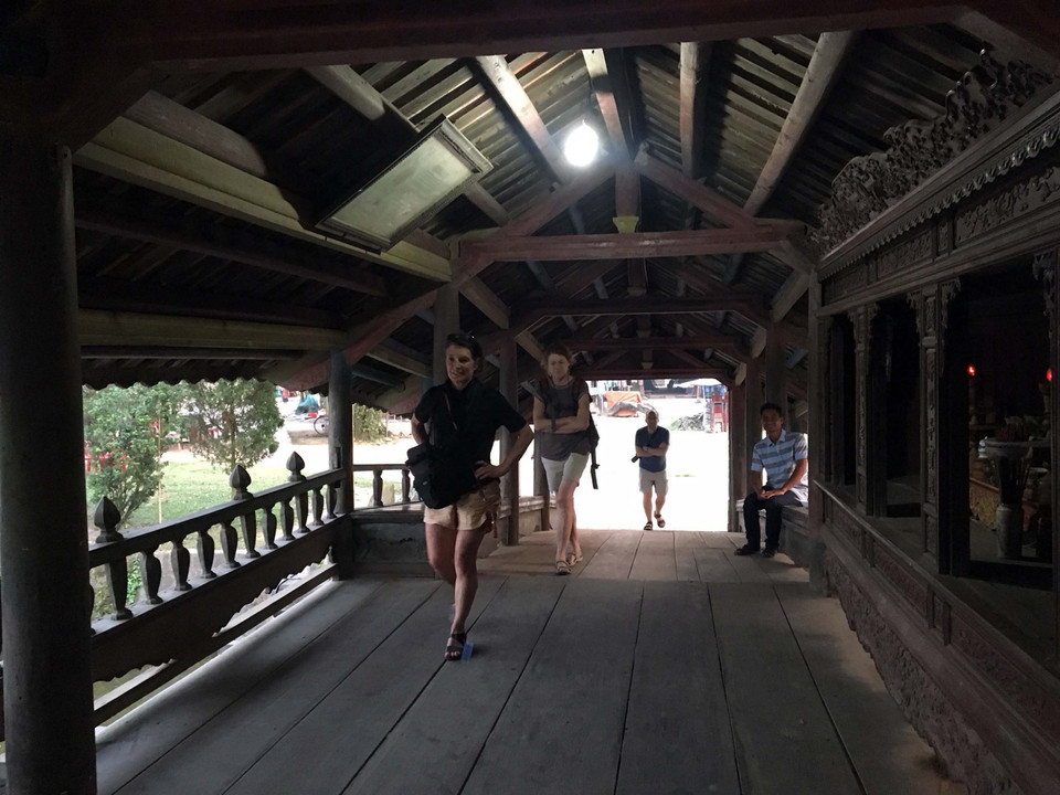 承天顺化省240多年历史的青全廊桥。越通社记者 日英 摄