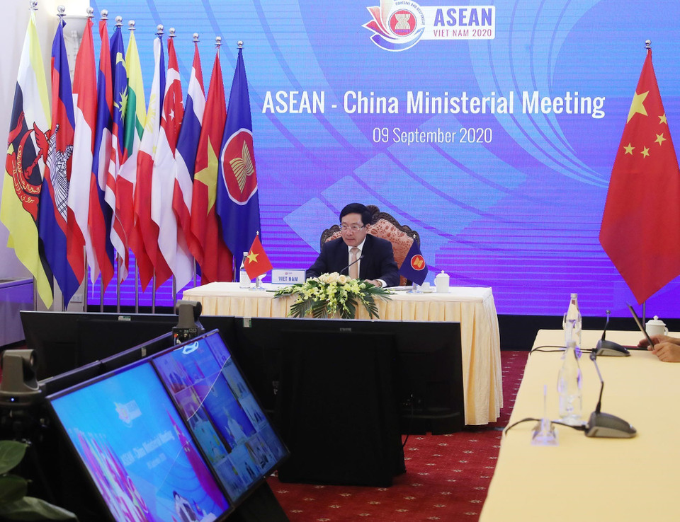 第53届东盟外长会议和相关会议从9月9日至12日以视频方式召开，来自全球4个大洲不同时区的27个代表团出席会议。越通社记者 林庆 摄