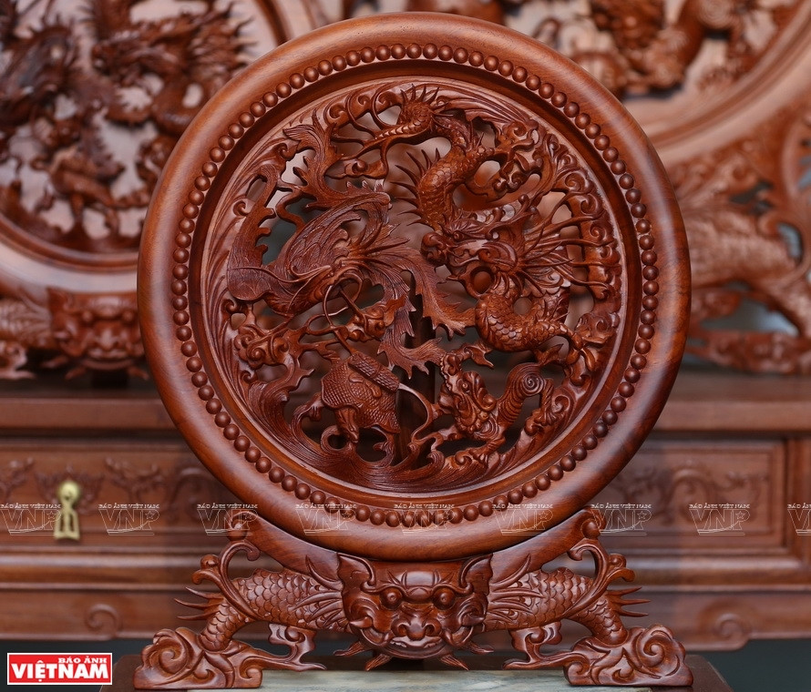 河内市东英县云河乡铁涌传统雕塑业村。图自越通社/越南画报