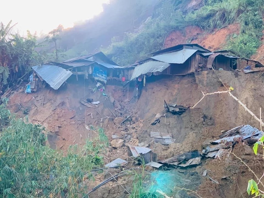 10月28日，广南省福山区福禄乡发生严重泥石流，导致三人死亡，八人仍失踪。图自越通社