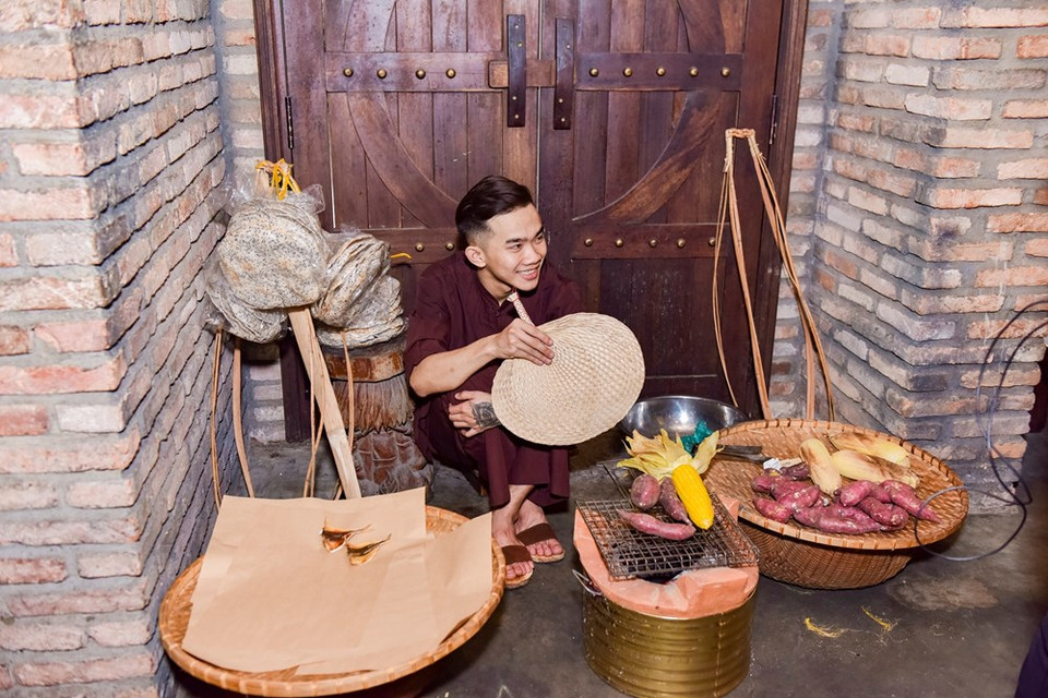 活动现场再现的越南乡村角落。图自越通社