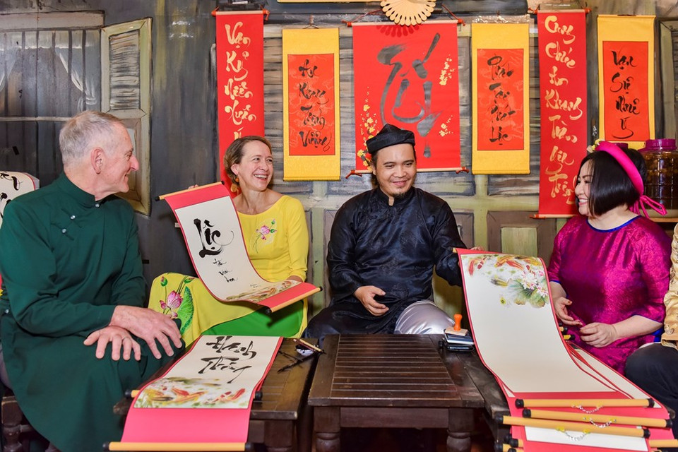 此次活动给国际友人留下有关越南传统文化的美好印象。图自越通社