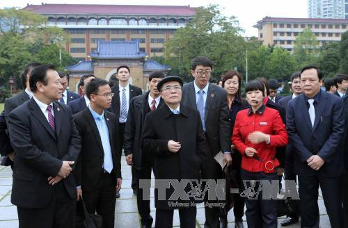  阮生雄主席参观孙中山纪念馆等。（图片来源：越通社）