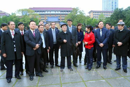  阮生雄主席参观孙中山纪念馆等。（图片来源：越通社）