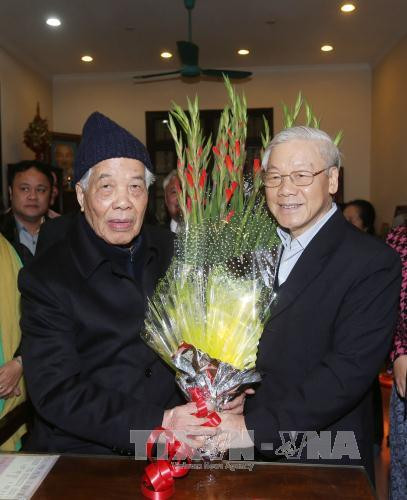  阮富仲总书记向杜梅同志致以新春祝福。（图片来源：越通社）