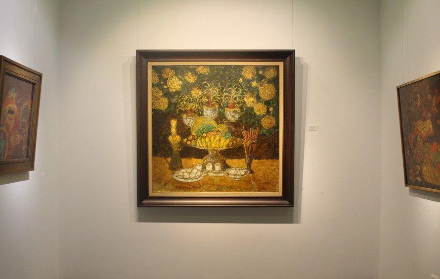 祭祖信仰是指一种怀念祖先、纪念祖先的信仰，逐渐产生类似宗教仪式的习俗。基于死去的祖先仍然深深存在后人心中，因此供奉祖先的象征而能“事死如事生”；也有认为祖先灵魂受苦，则子孙也会产生负面影响，因此供奉祖先以安慰或做功德回向；也有认为祖先能对子孙降祸赐福，因此供奉祖先来祈求平安。图自Vietnam+