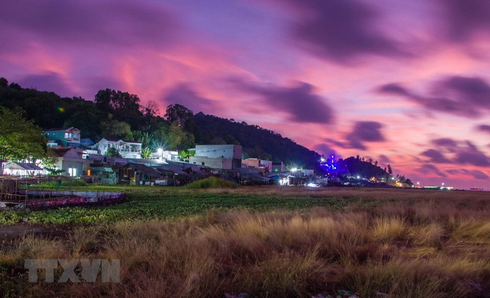 今日坚海岛县的竹岛。越通社记者 唯姜 摄