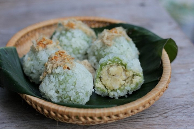 鼠曲草饼。（图片来源：越南电视台）