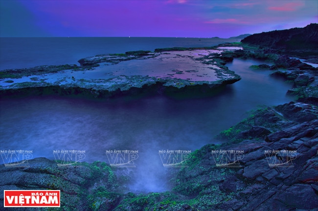 宁顺省主山国家公园的名胜杭籁的珊瑚礁。（图片来源：越通社）