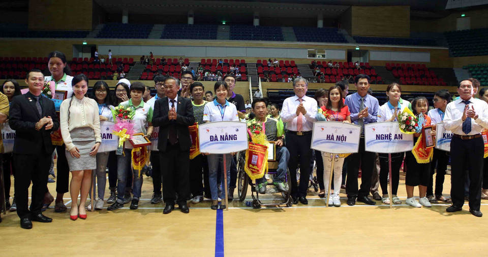 2018年第6次越南全国残疾人运动会开幕场景。越通社记者 陈黎林 摄