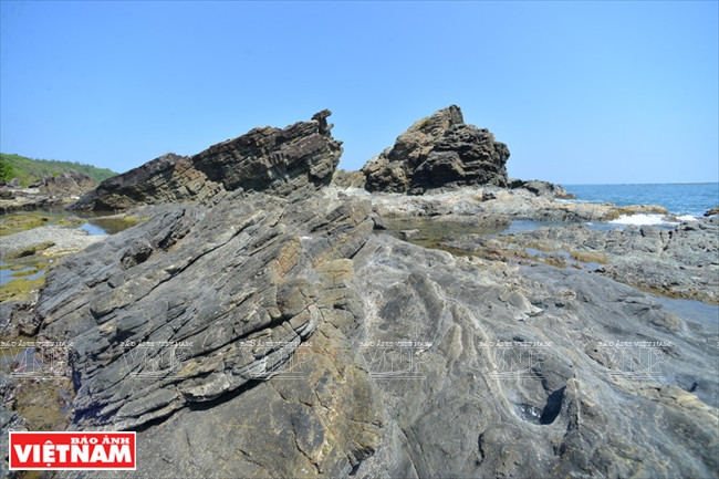 盘碳堪称天造地设的画图。越通社记者 清和 摄