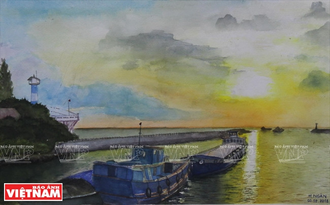 阮氏河银的《海上黄昏》。