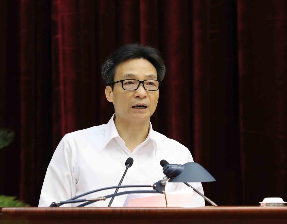 越南政府副总理武德儋在会上发表讲话。越通社记者 芳花 摄