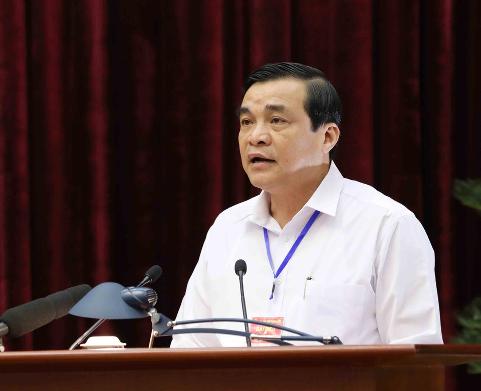 广南省委副书记潘越强在会上发表讲话。越通社记者 芳花 摄