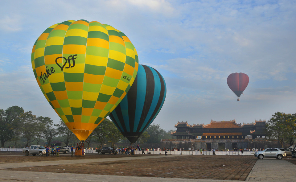 2017年国际热气球节在顺化市举行。（图片来源：越通社）