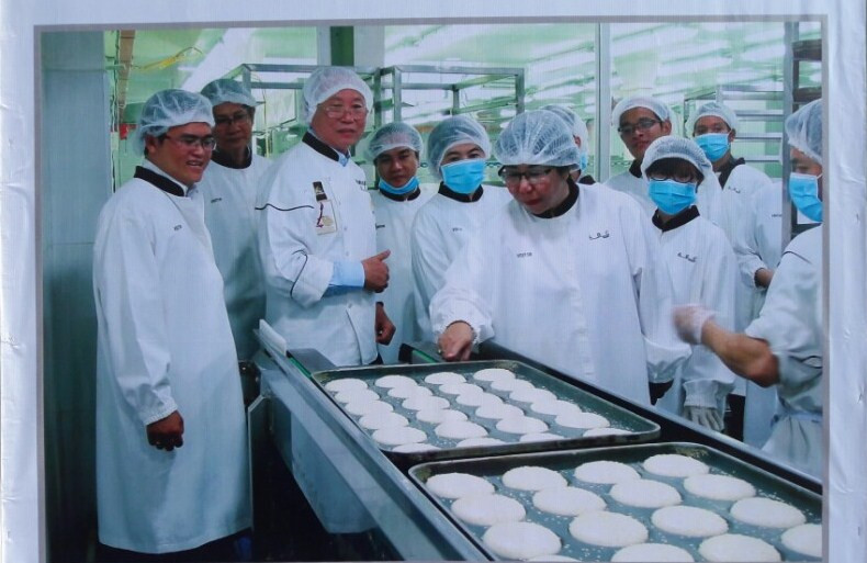 除了经济、文化、社会活动以外，胡志明市还大力举办社会民生、关照人民健康等活动。 胡志明市面向建设食品卫生安全链、生产洁净产品以服务于消费者，为发展本市食品工业行业贡献力量。（图片来源：《越共电子报》）