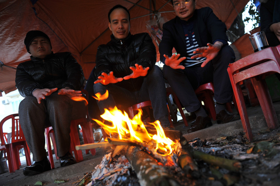 北部和北中部出现大范围严寒和寒害天气。越通社记者 明德 摄