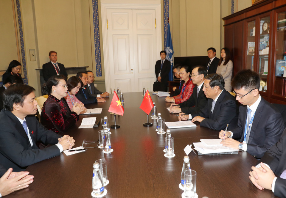 阮氏金银会见中国全国人大常委会副委员长张平。越通社记者 仲德 摄