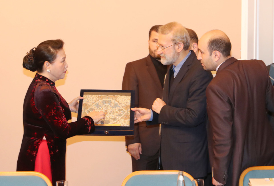 阮氏金银会见伊朗议会议长Ali Ardeshir Larijani。越通社记者 仲德 摄